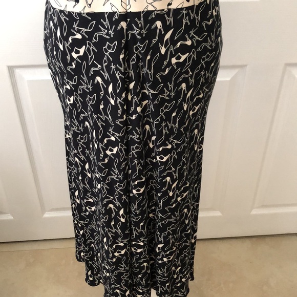 Liz Claiborne - Picture 5 of 8